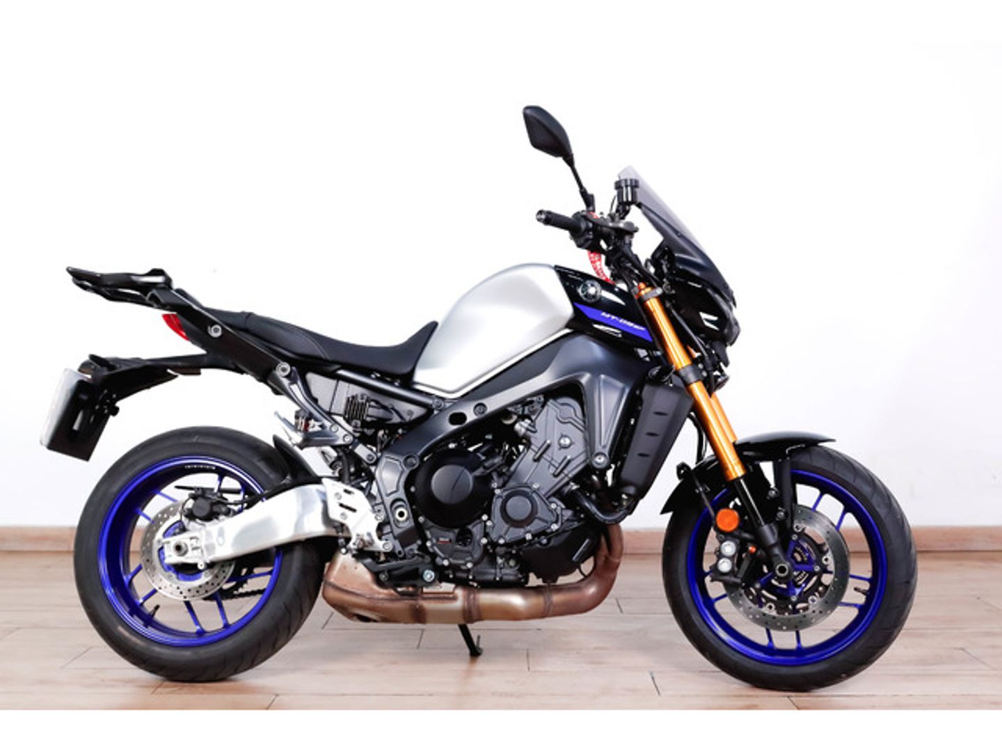 Yamaha MT -09 SP Gris Motorcycle