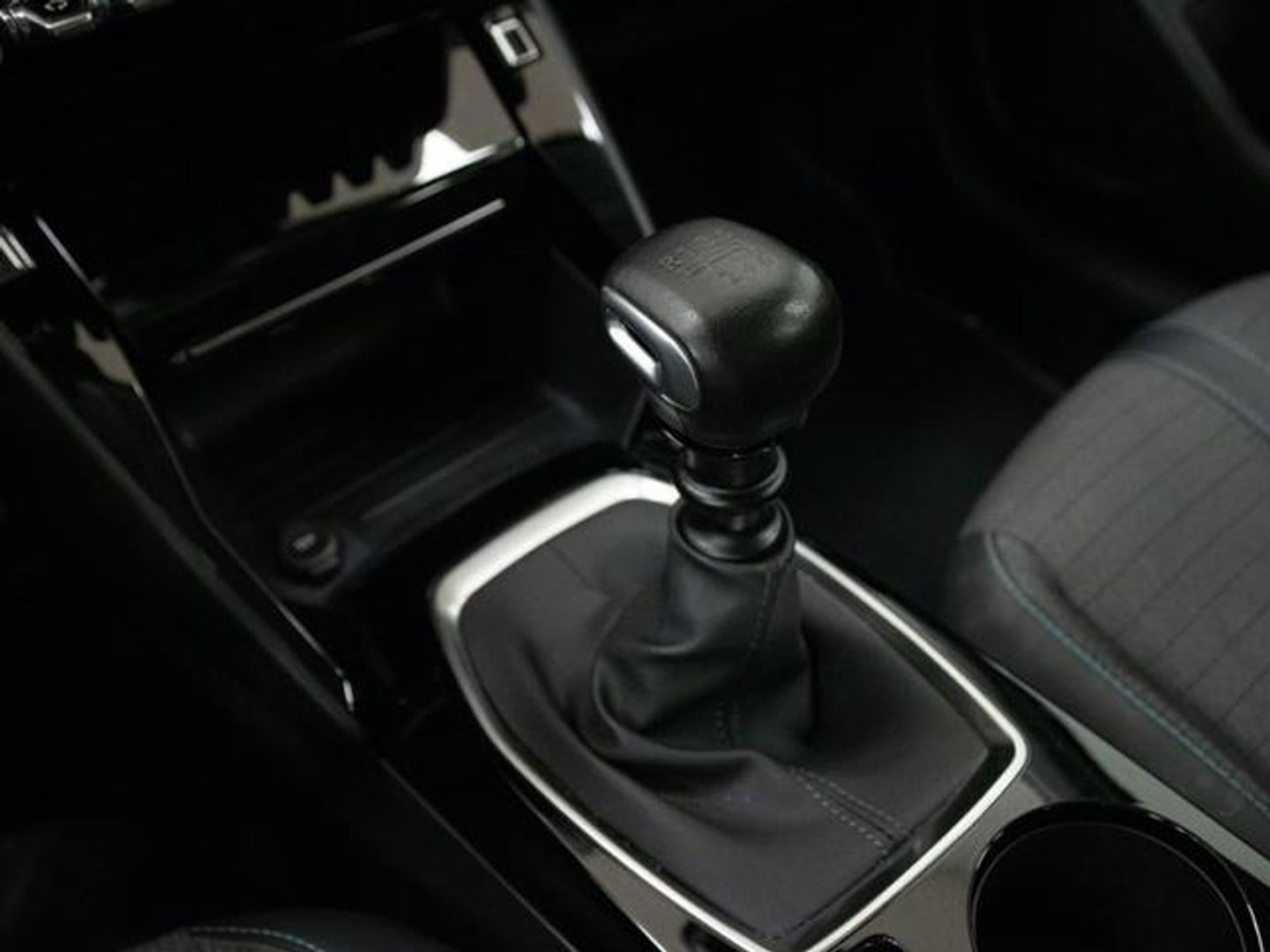 Peugeot 208 PureTech 100 Allure Pack 75 kW (100 CV)