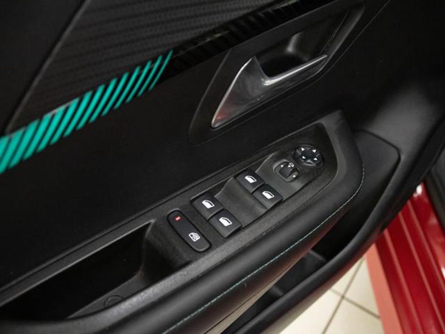 Peugeot 208 PureTech 100 Allure Pack 75 kW (100 CV)