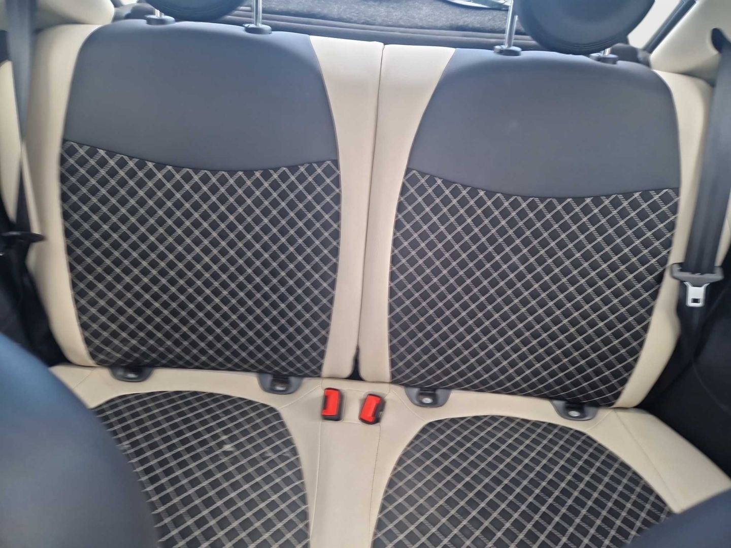 Fiat 500 1.0 Hybrid Dolcevita 51 kW (70 CV)