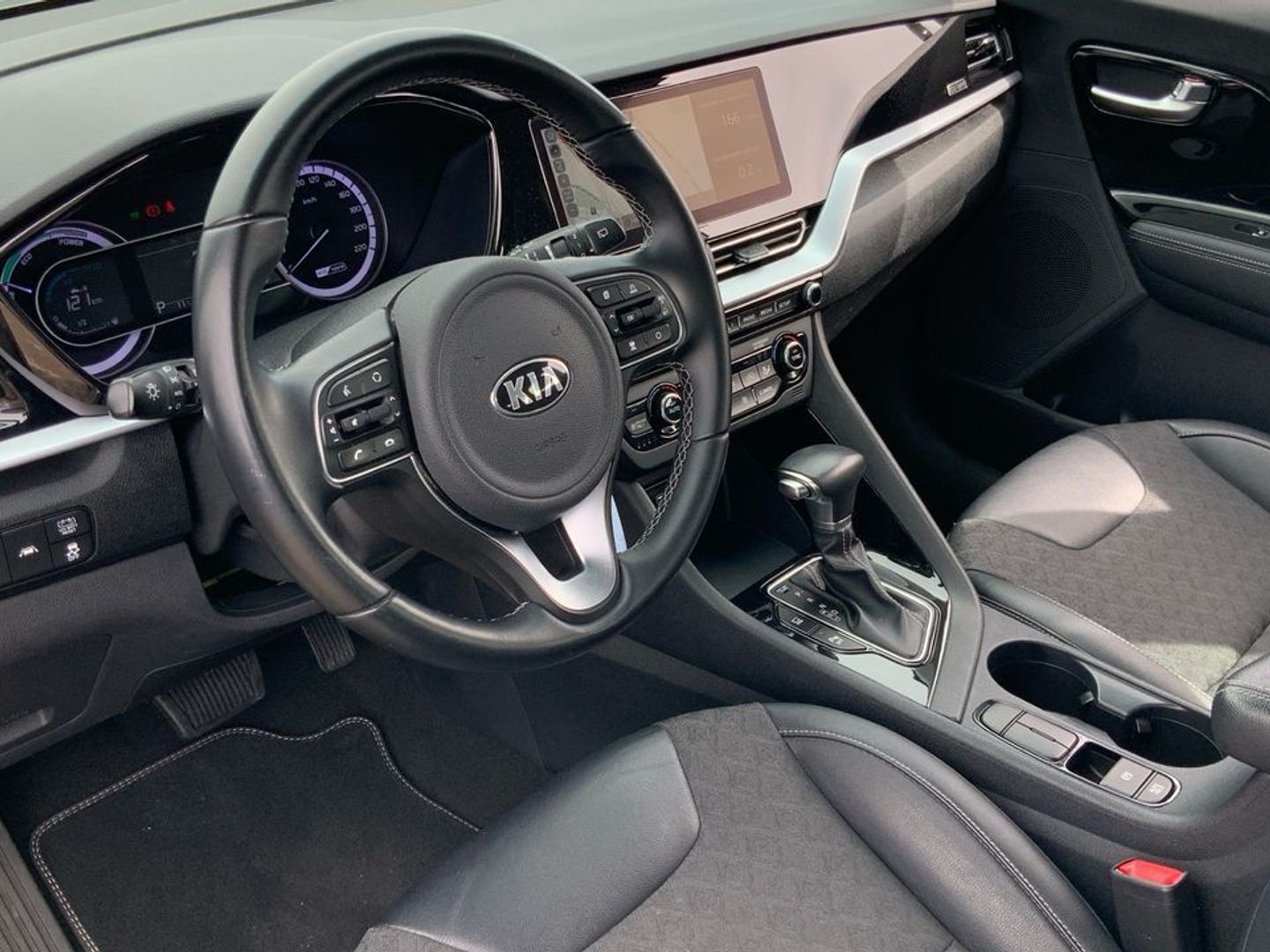 Kia Niro 1.6 GDi HEV Híbrido Drive 104 kW (141 CV)