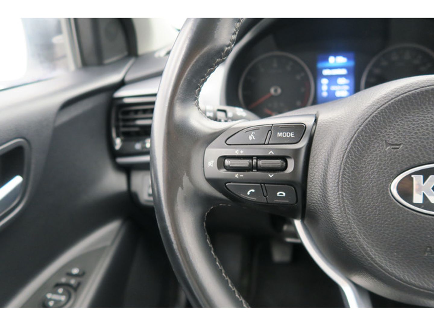 Kia Stonic 1.0 T-GDi MHEV Drive iMT 74 kW (100 CV)