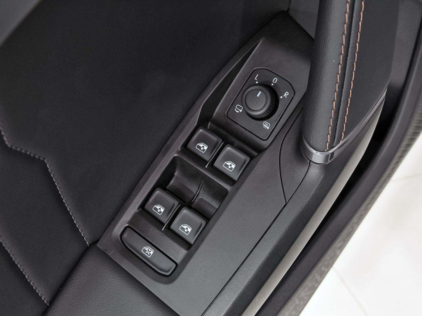 CUPRA León 1.5 eTSI DSG 110 kW (150 CV)