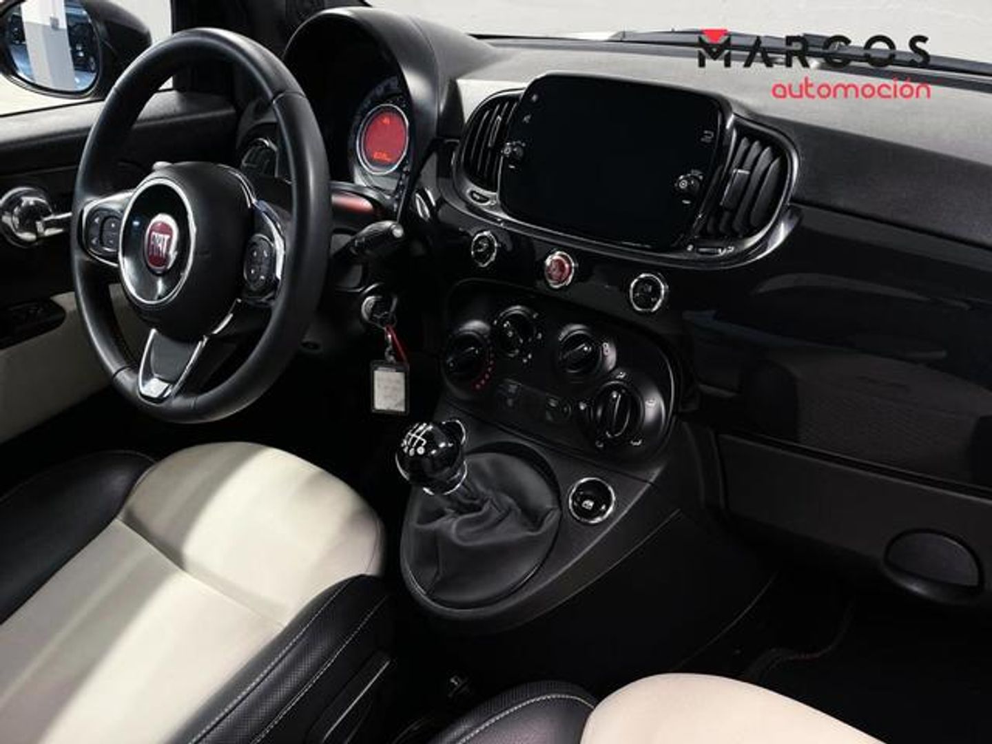 Fiat 500 1.0 Hybrid Dolcevita 51 kW (70 CV)