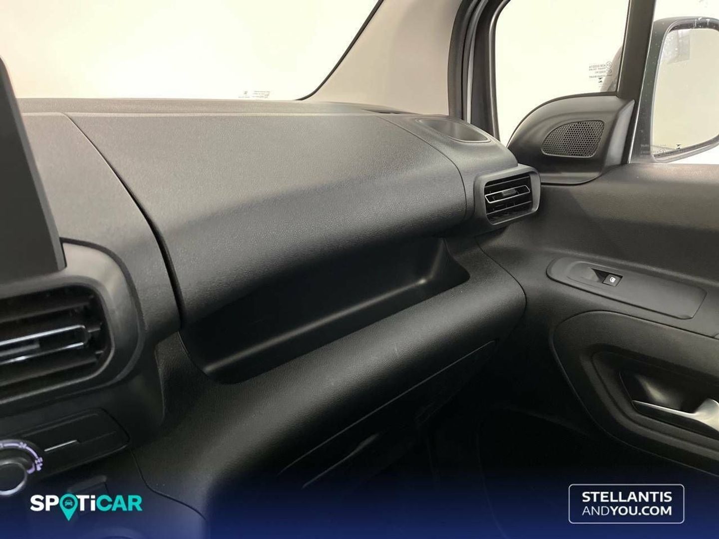 Citroen ë-Berlingo 50kWh Feel Talla M 100 kW (136 CV)