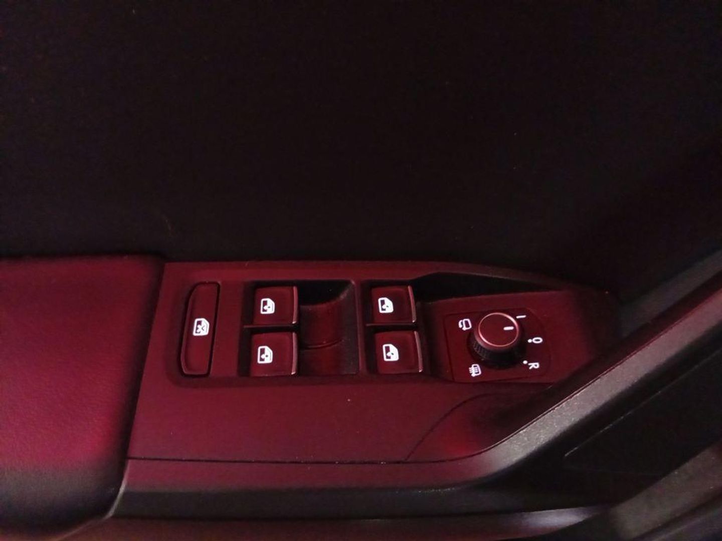 SEAT Leon ST 1.5 eTSI S&S FR Go L DSG 110 kW (150 CV)