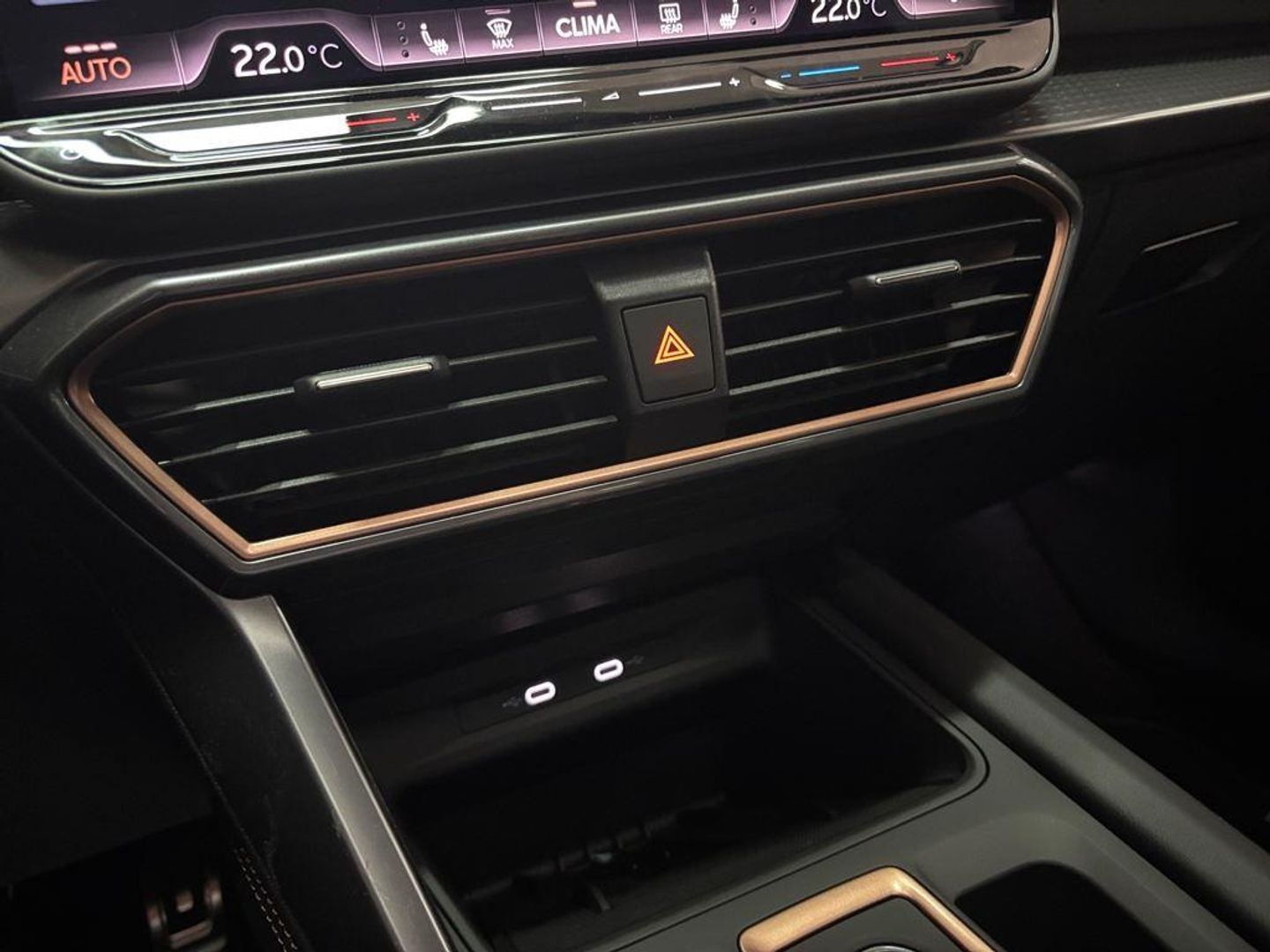 CUPRA Leon Sportstourer 1.5 eTSI Launch Edition DSG 110 kW (150 CV)