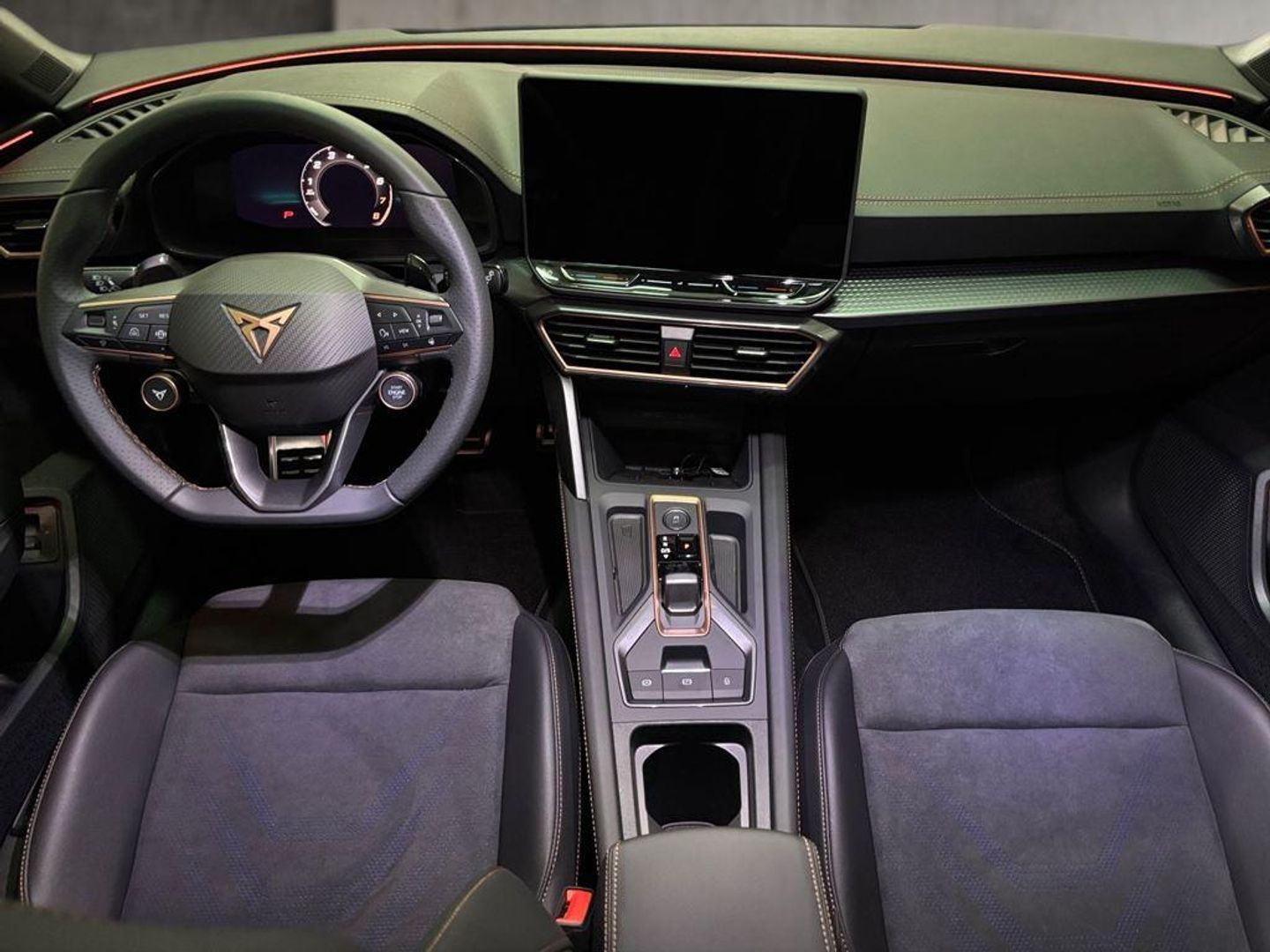 CUPRA Leon Sportstourer 1.5 eTSI Launch Edition DSG 110 kW (150 CV)