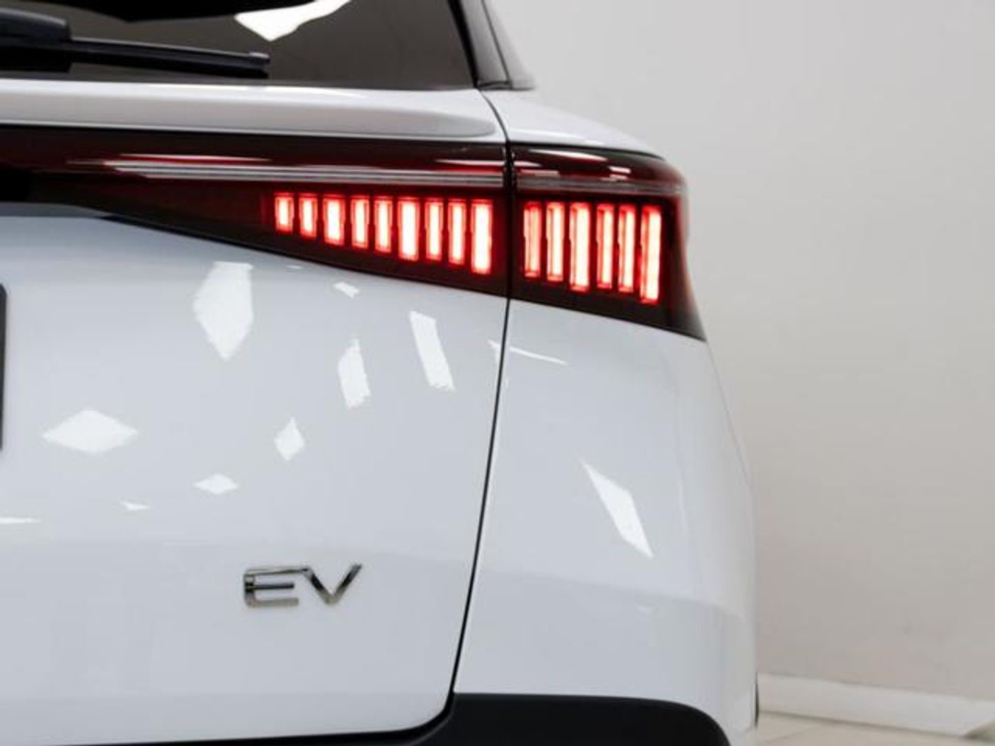 Omoda 5 EV 61kWh Premium 150 kW (204 CV)