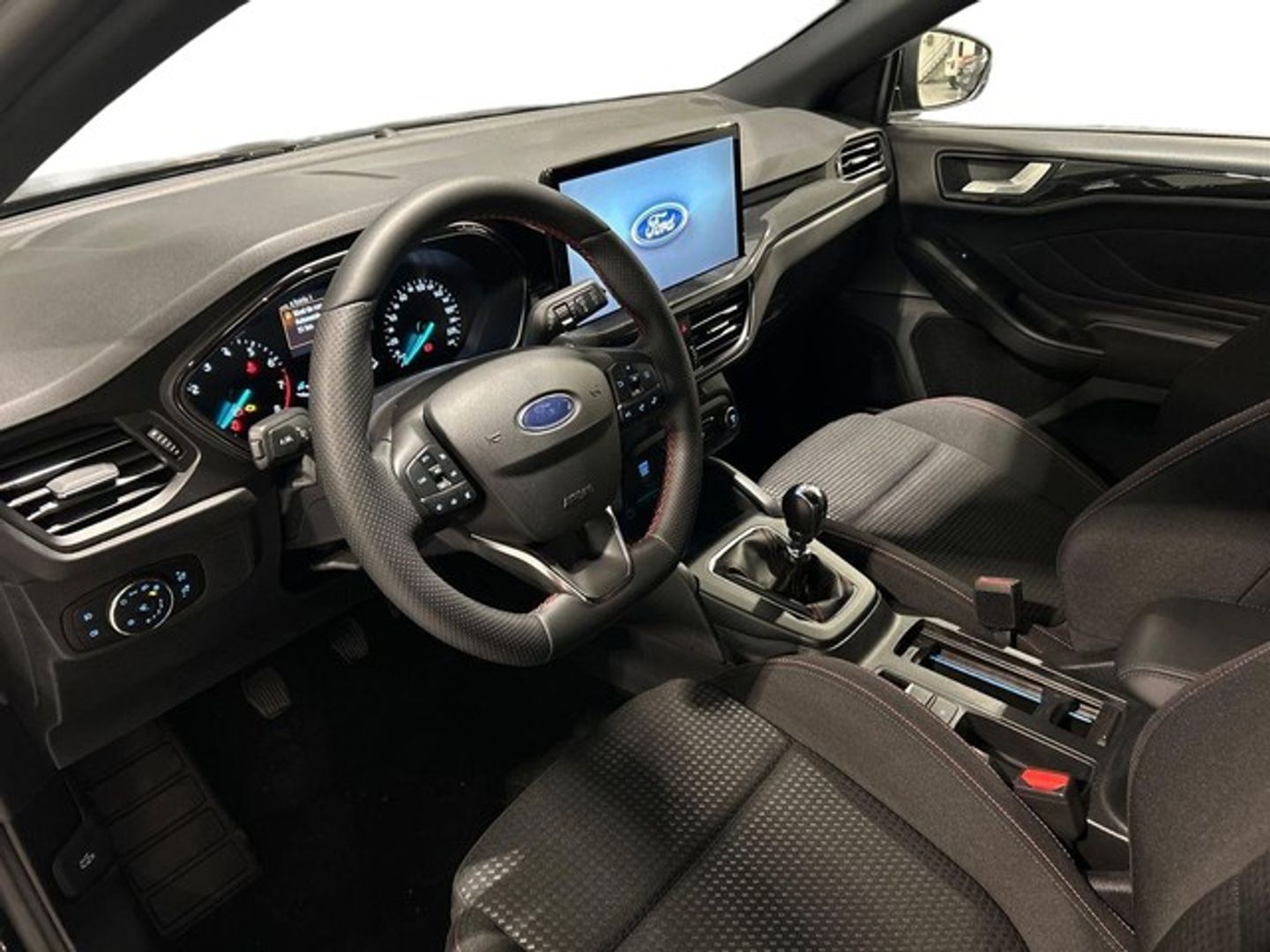 Ford Focus 1.0 Ecoboost MHEV ST-Line 114 kW (155 CV)