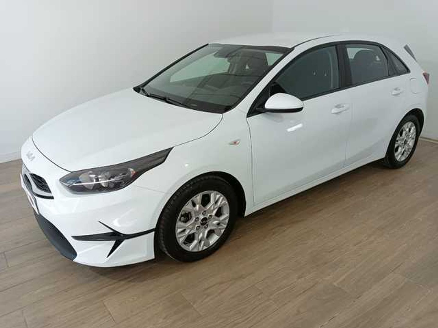 Kia Ceed 1.0 T-GDi Concept 74 kW (100 CV) Blanco Compact