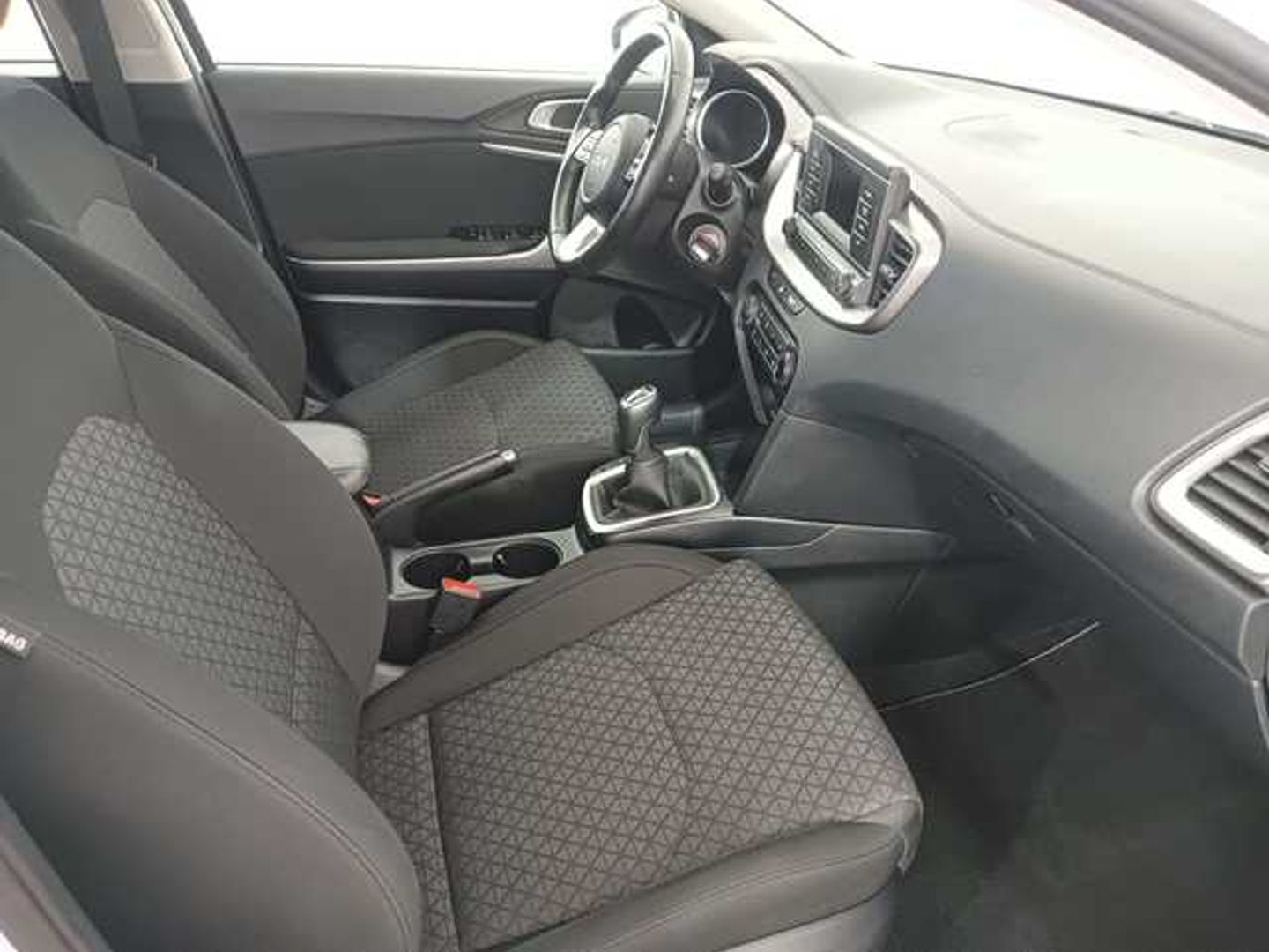Kia Ceed 1.0 T-GDi Concept 74 kW (100 CV)