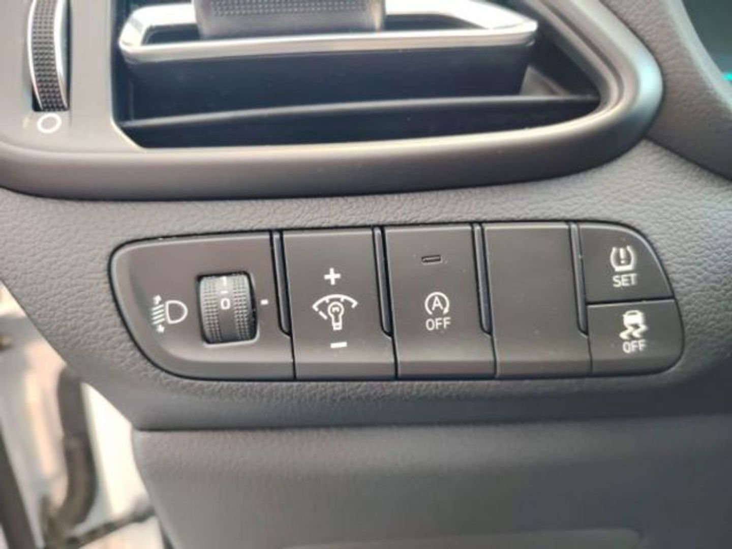 Hyundai i30 1.0 TGDI 48V Klass 74 kW (100 CV)