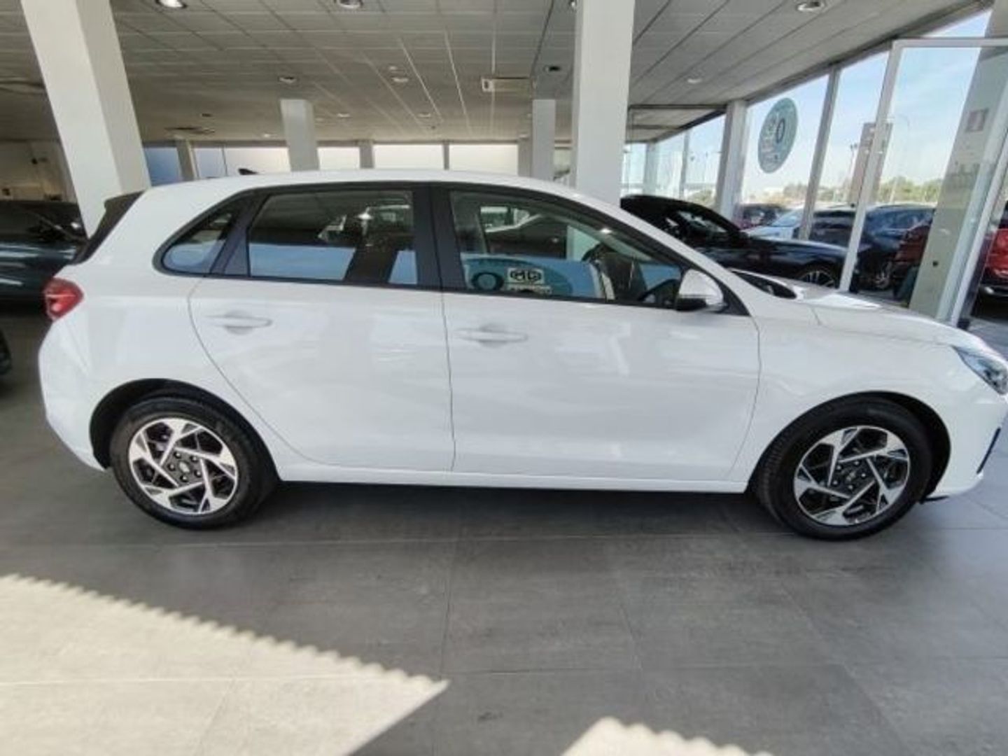 Hyundai i30 1.0 TGDI 48V Klass 74 kW (100 CV)