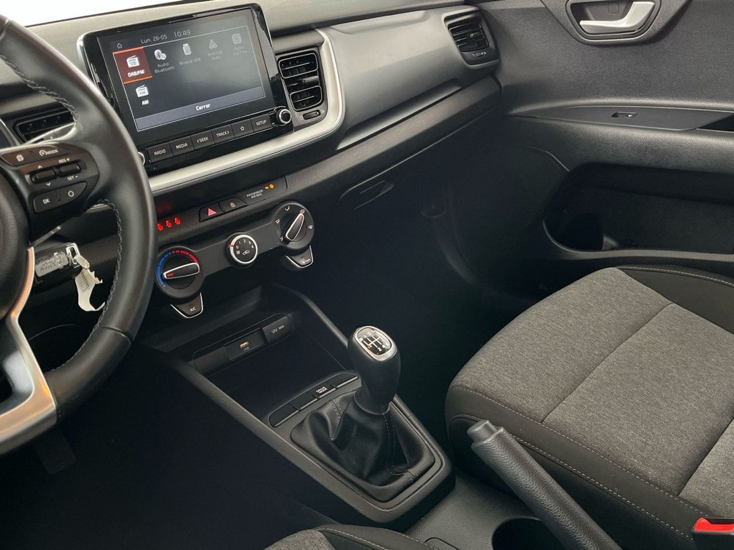 Kia Stonic 1.0 T-GDi MHEV MT Concept 74 kW (100 CV)