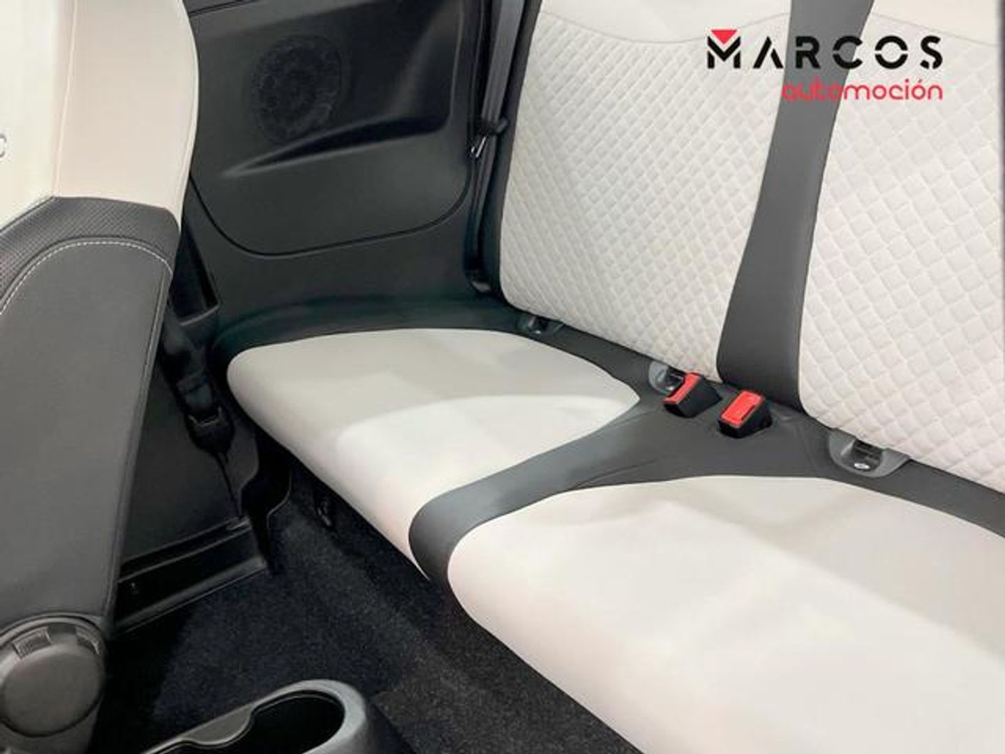 Fiat 500 1.0 Hybrid Dolcevita 51 kW (70 CV)