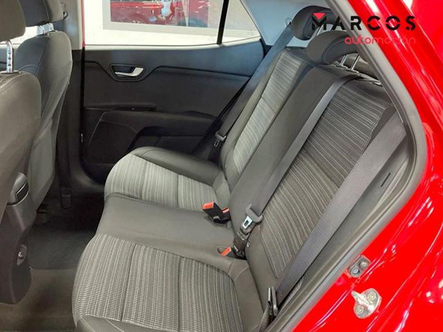 Kia Stonic 1.0 T-GDi MHEV Drive iMT 74 kW (100 CV)