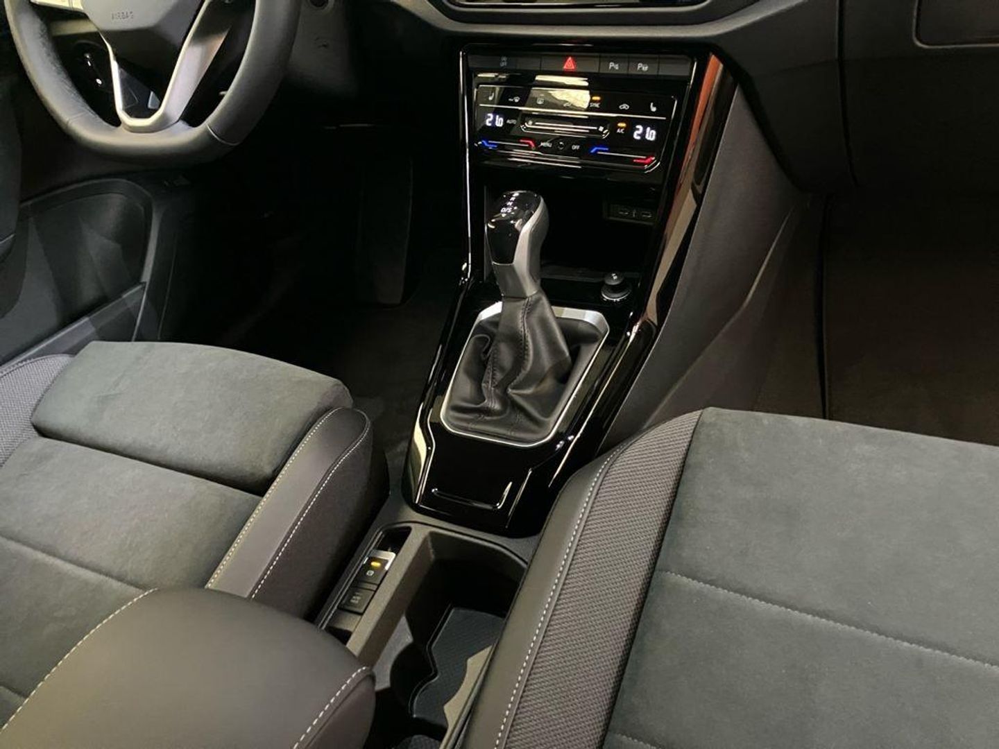 Volkswagen T-Roc Dark Line 1.5 TSI 110 kW (150 CV) DSG