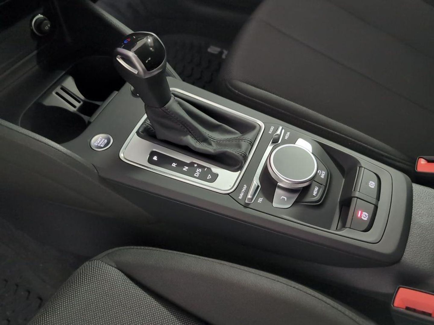 Audi Q2 Advanced 30 TDI 85 kW (116 CV) S tronic