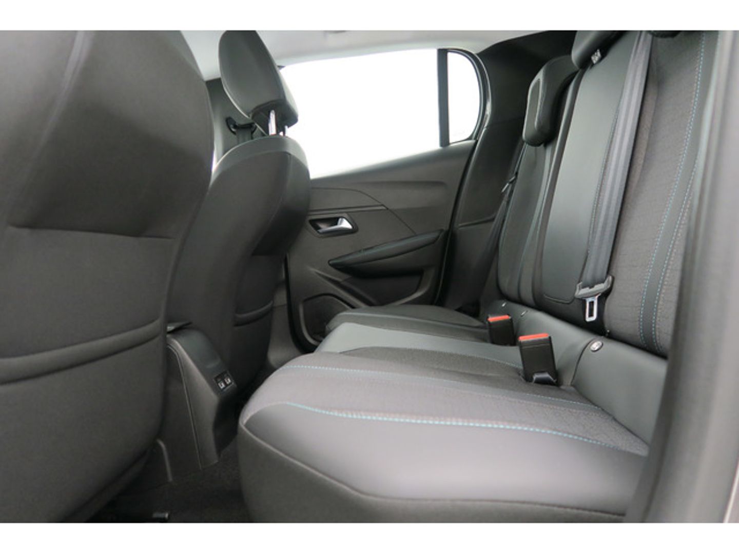 Peugeot 208 PureTech 100 Allure 75 kW (100 CV)