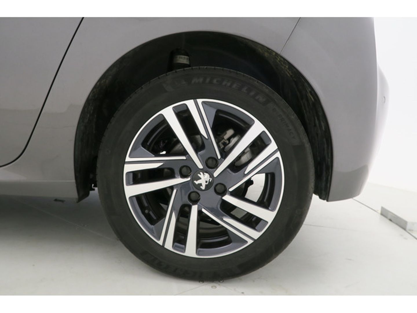 Peugeot 208 PureTech 100 Allure 75 kW (100 CV)