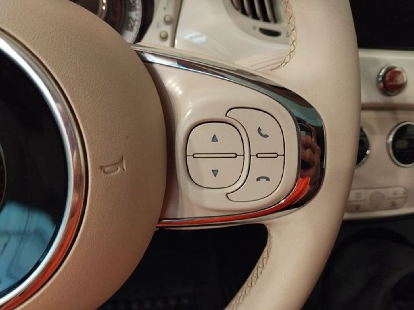 Fiat 500 1.0 Hybrid Dolcevita 51 kW (70 CV)