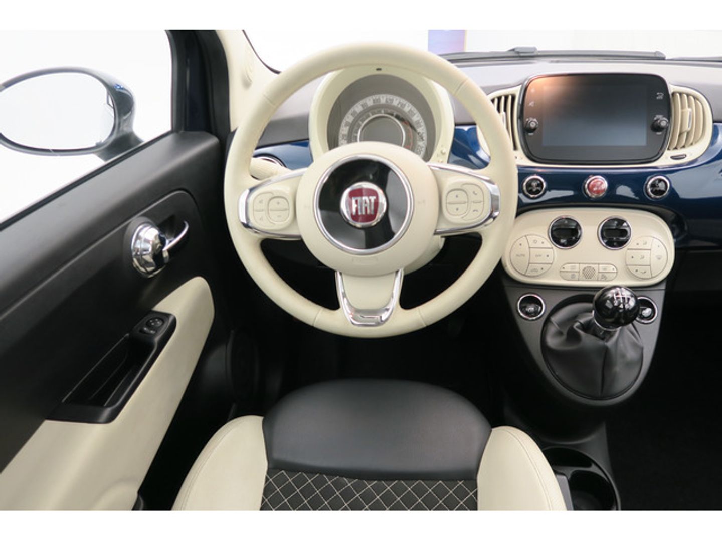 Fiat 500 1.0 Hybrid Dolcevita 51 kW (70 CV)