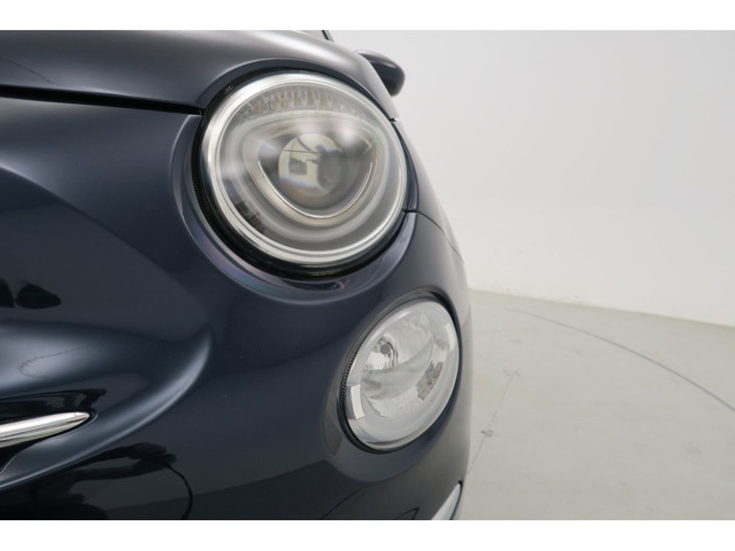 Fiat 500 1.0 Hybrid Dolcevita 51 kW (70 CV)