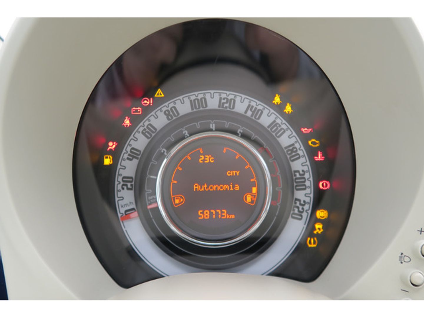 Fiat 500 1.0 Hybrid Dolcevita 51 kW (70 CV)