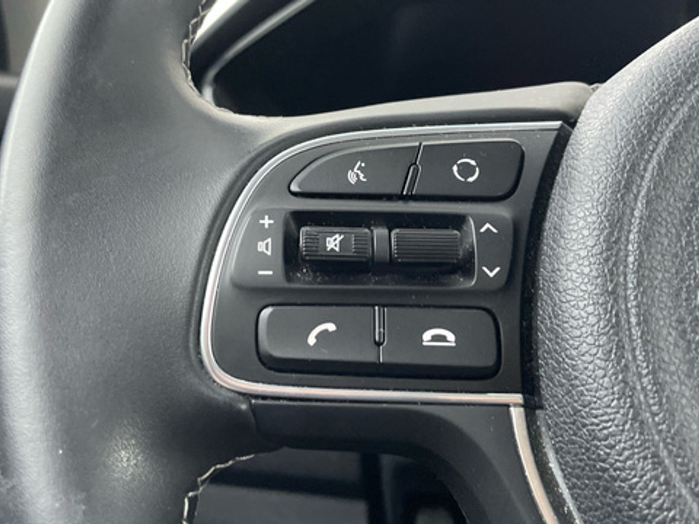 Kia Niro 1.6 GDi HEV Concept 104 kW (141 CV)