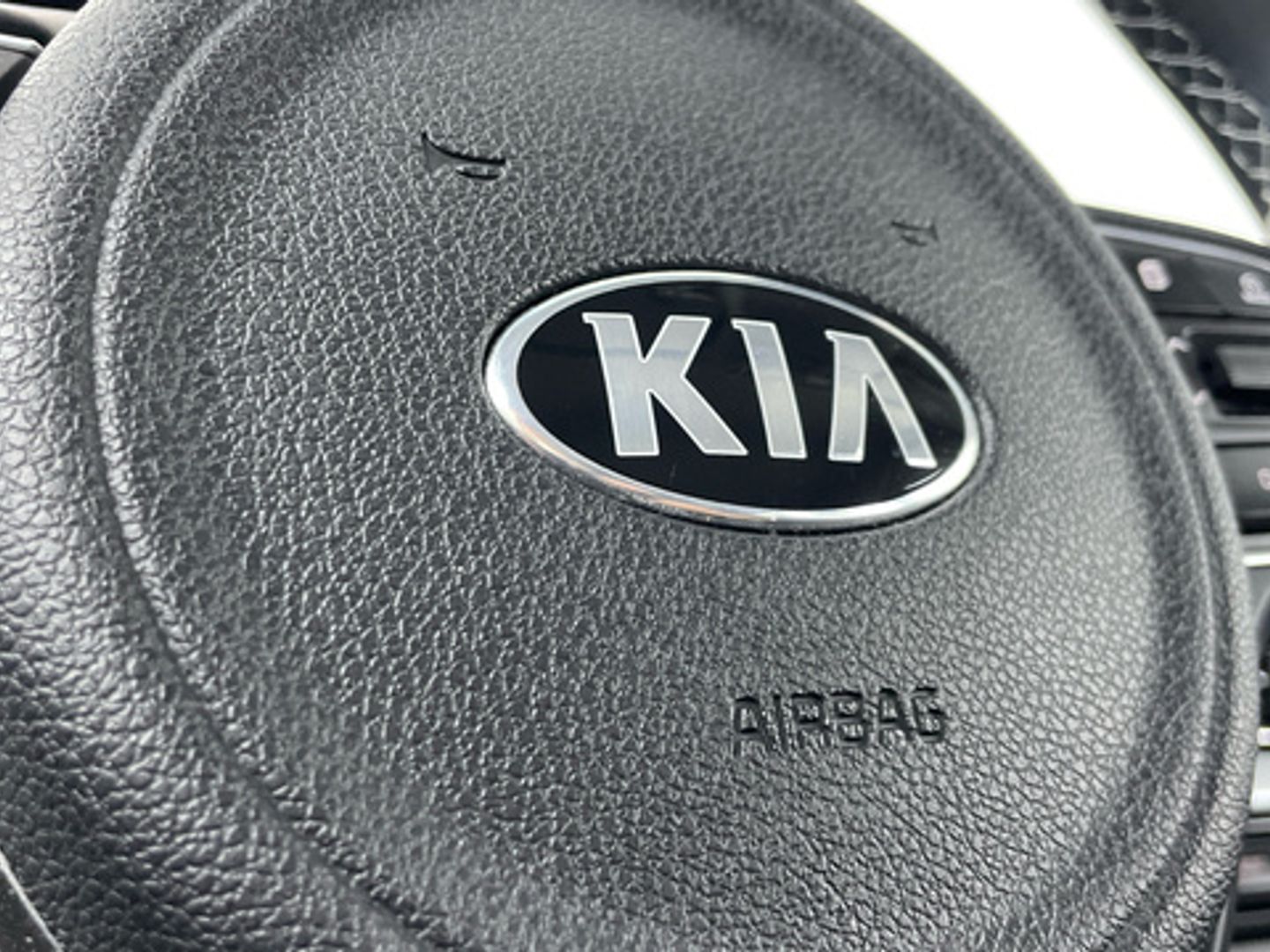 Kia Niro 1.6 GDi HEV Concept 104 kW (141 CV)