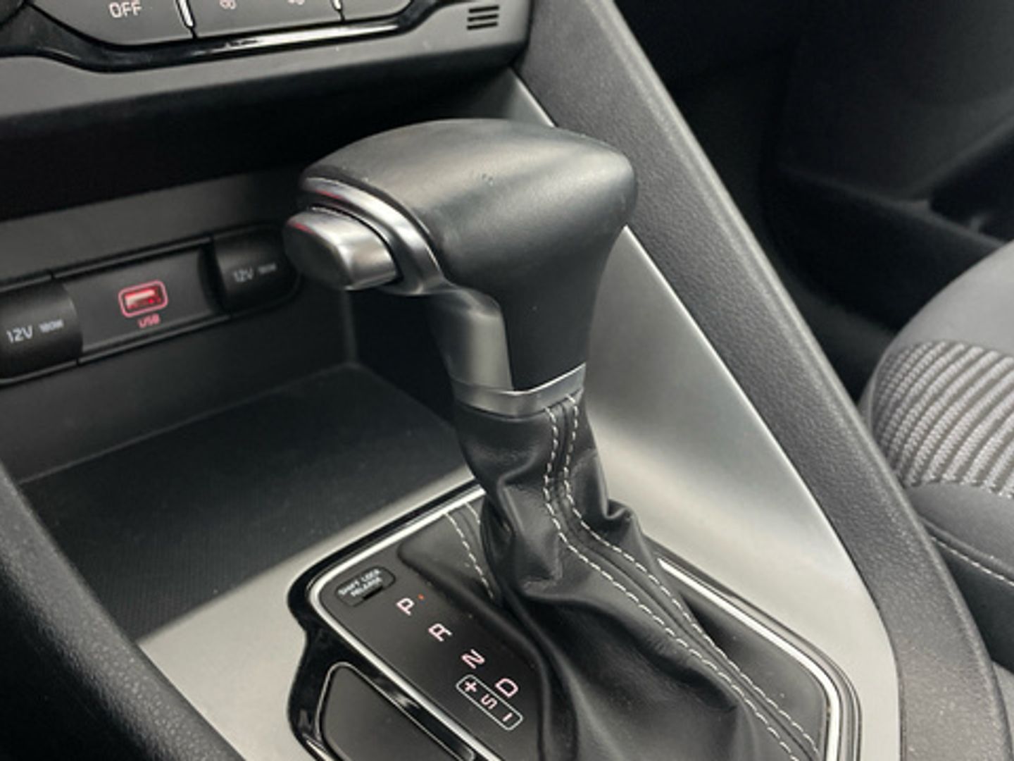 Kia Niro 1.6 GDi HEV Concept 104 kW (141 CV)