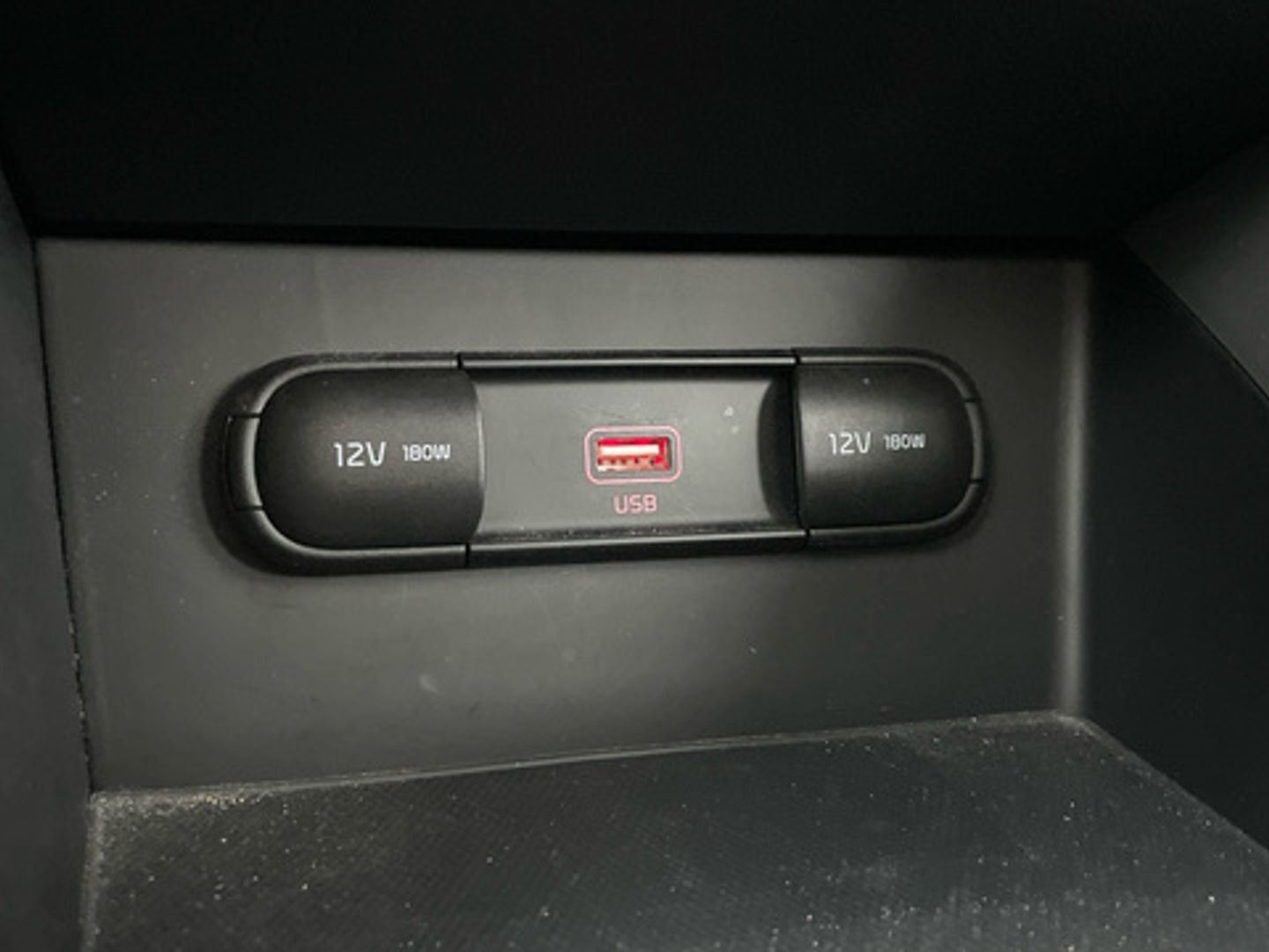 Kia Niro 1.6 GDi HEV Concept 104 kW (141 CV)