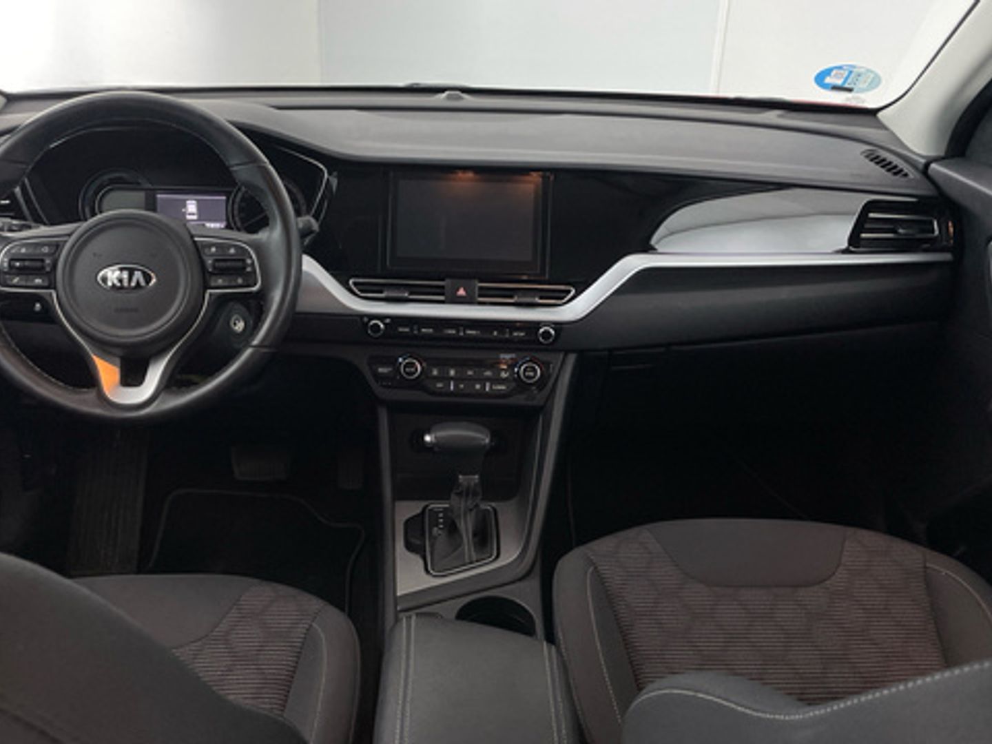 Kia Niro 1.6 GDi HEV Concept 104 kW (141 CV)
