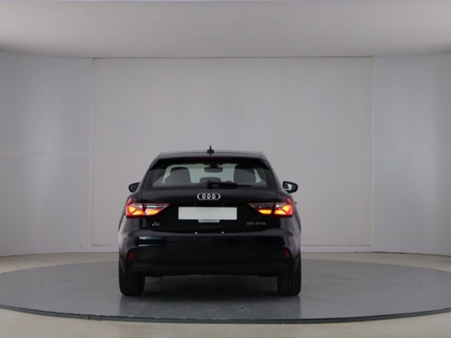 Audi A1 Sportback Advanced 25 TFSI 70 kW (95 CV)