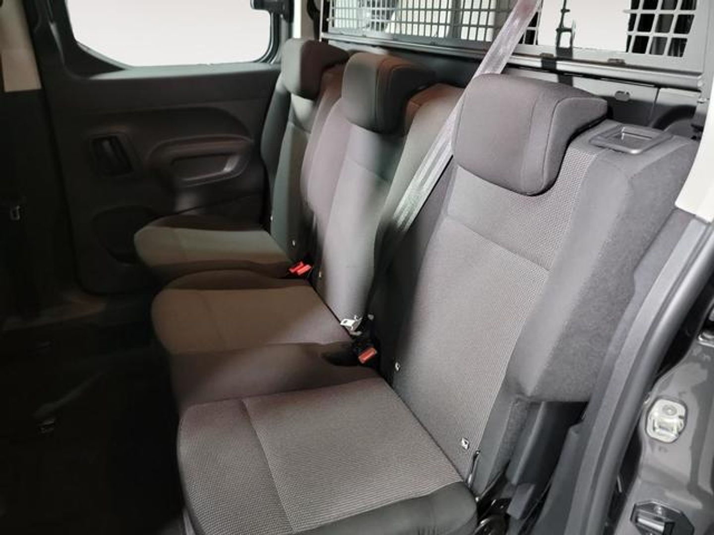 Peugeot Rifter Active Business Standard BlueHDi 73 kW (100 CV)