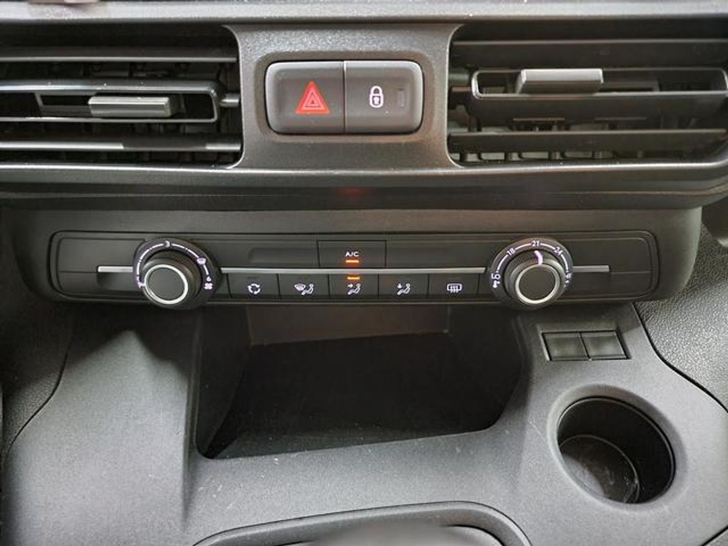 Peugeot Rifter Active Business Standard BlueHDi 73 kW (100 CV)