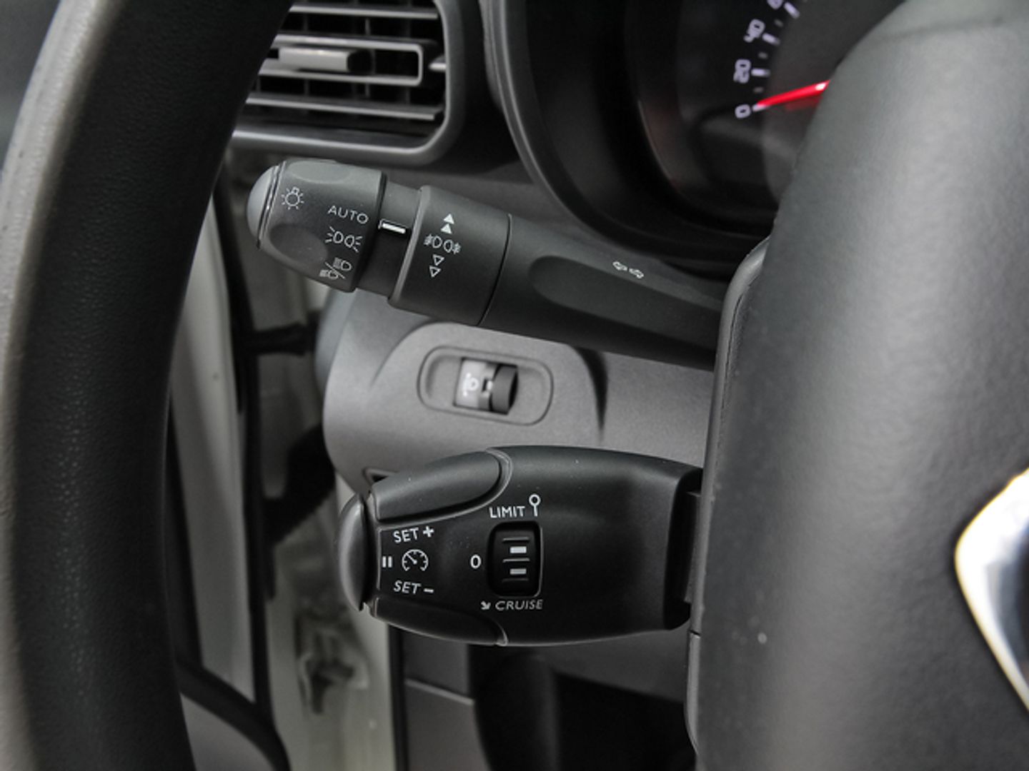 Citroen Berlingo Furgon BlueHDi 100 Talla M Control 75 kW (102 CV)