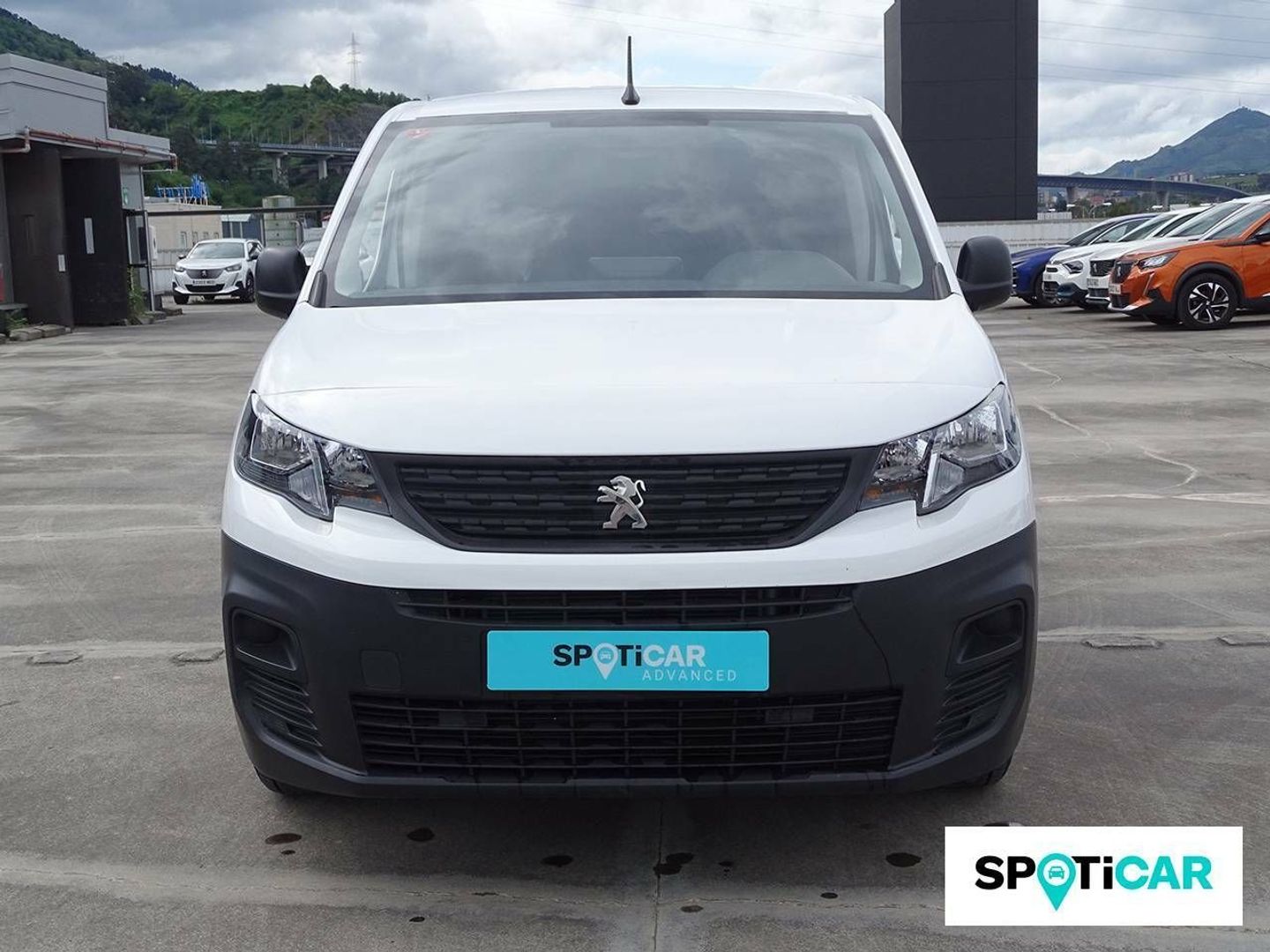 Peugeot Partner Furgon BlueHDi 100 S&S Pro Standard 600kg 73 kW (98 CV)