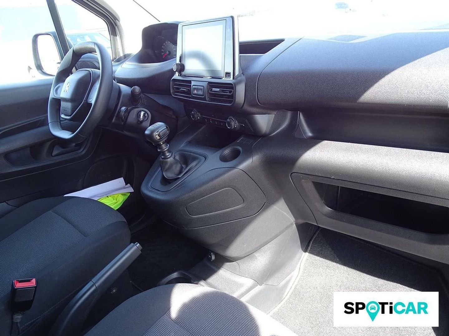 Peugeot Partner Furgon BlueHDi 100 S&S Pro Standard 600kg 73 kW (98 CV)