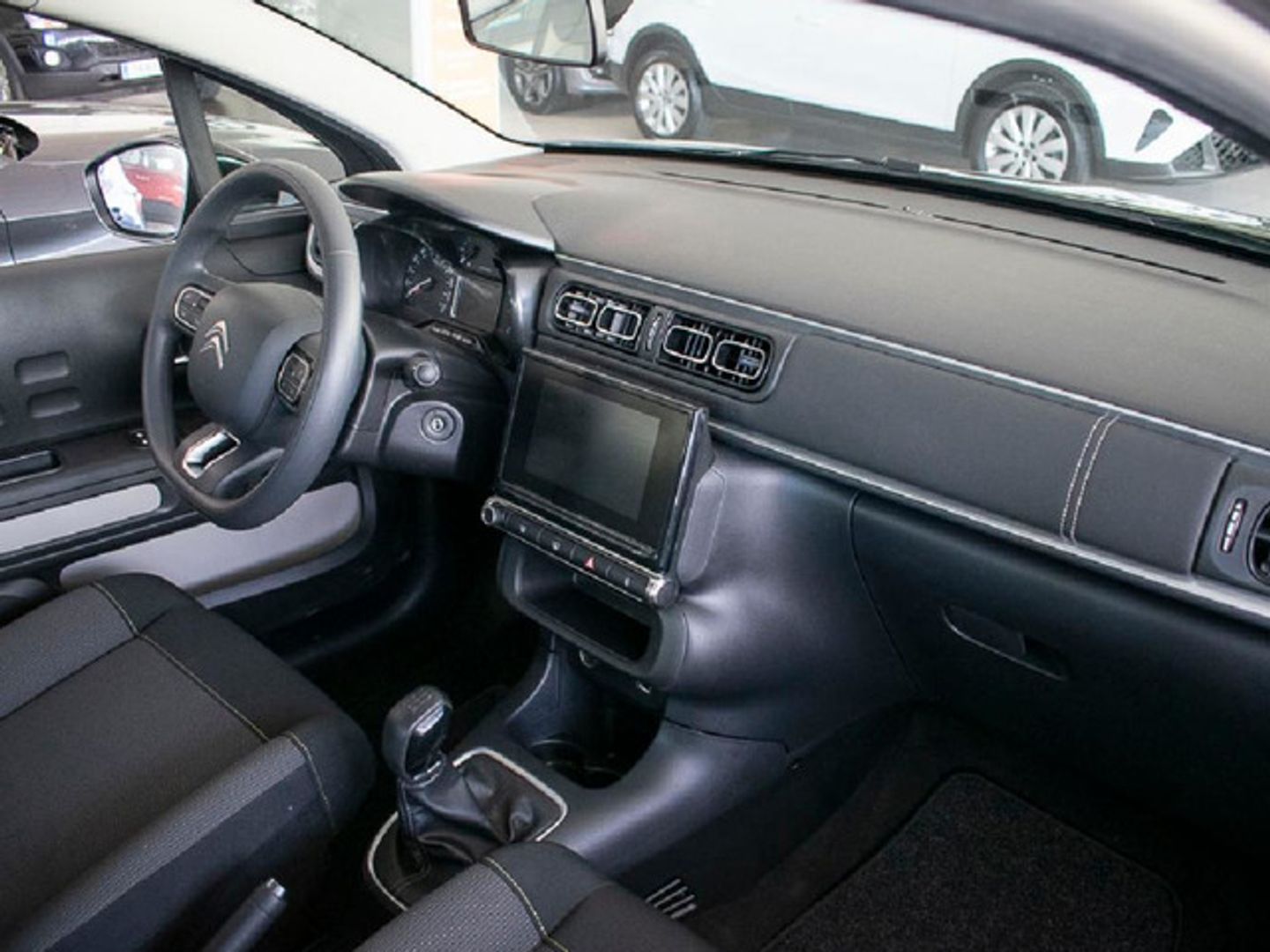 Citroen C3 PureTech 82 C-Series 61 kW (83 CV)