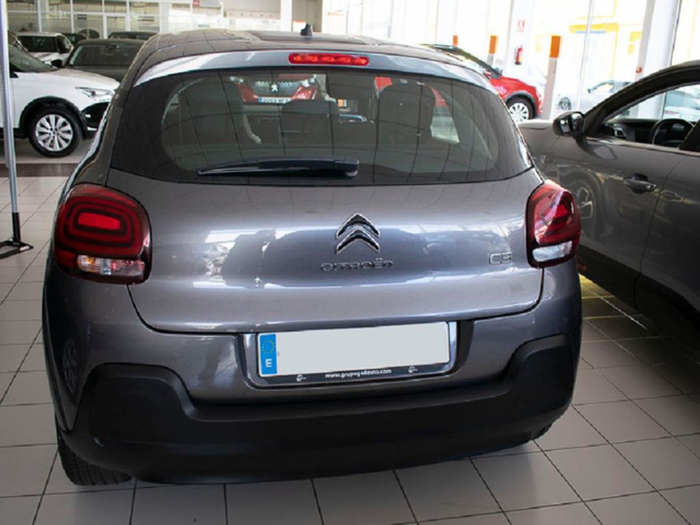 Citroen C3 PureTech 82 C-Series 61 kW (83 CV)