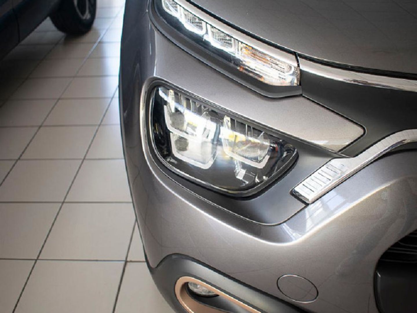 Citroen C3 PureTech 82 C-Series 61 kW (83 CV)