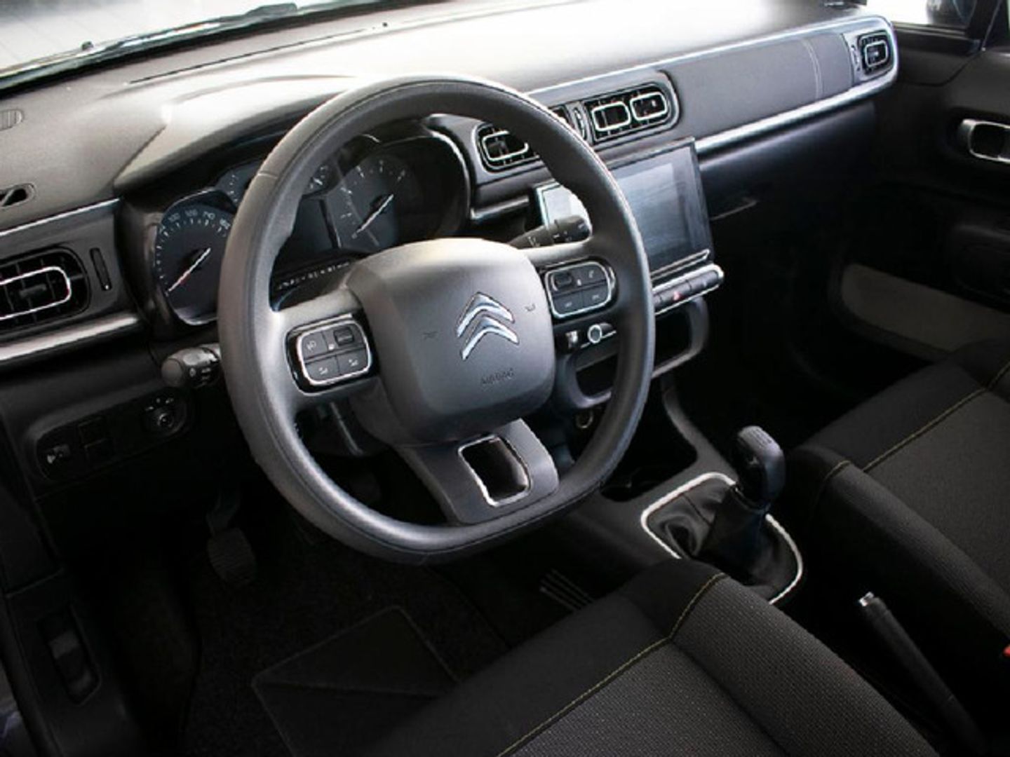 Citroen C3 PureTech 82 C-Series 61 kW (83 CV)