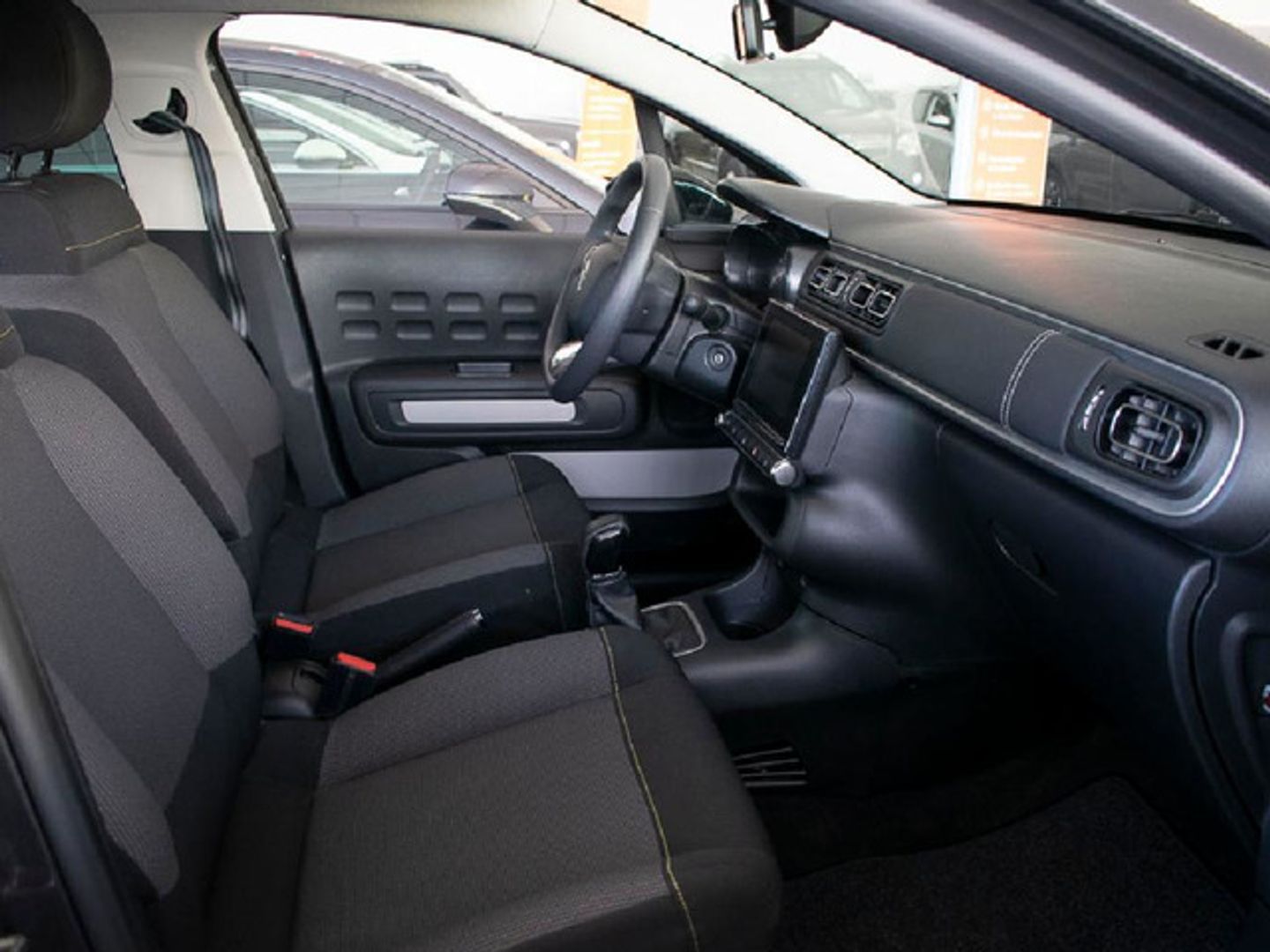 Citroen C3 PureTech 82 C-Series 61 kW (83 CV)