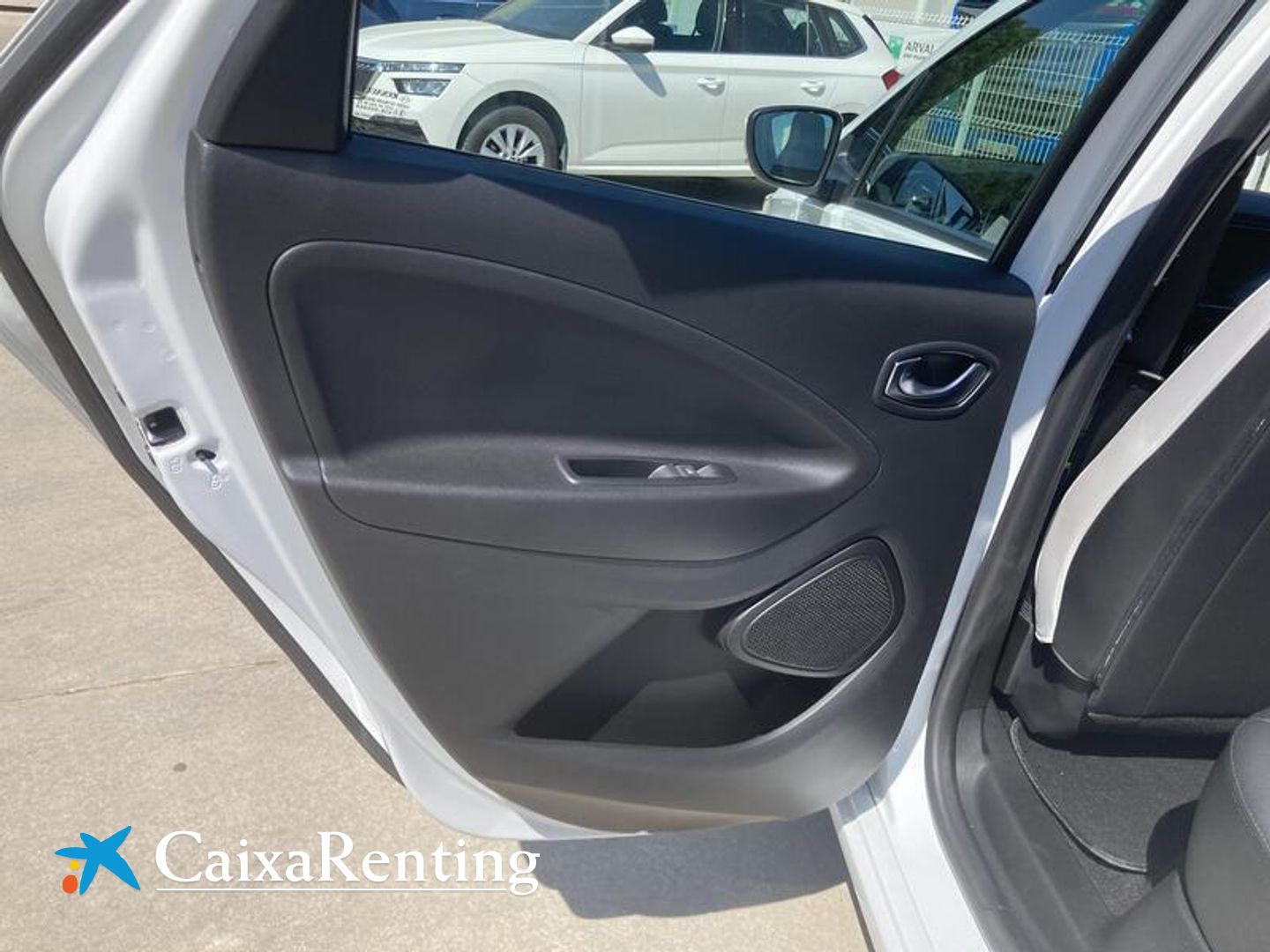 Renault Zoe Intens 100 kW R135 Batería 50kWh 99 kW (135 CV)