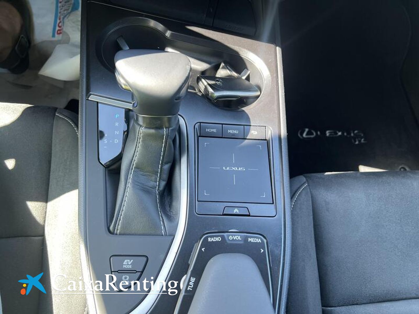 Lexus UX UX 250h Business Navigation 2WD 135 kW (184 CV)
