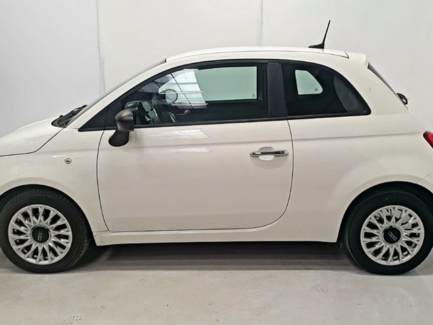 Fiat 500 1.0 Hybrid Cult 51 kW (70 CV)