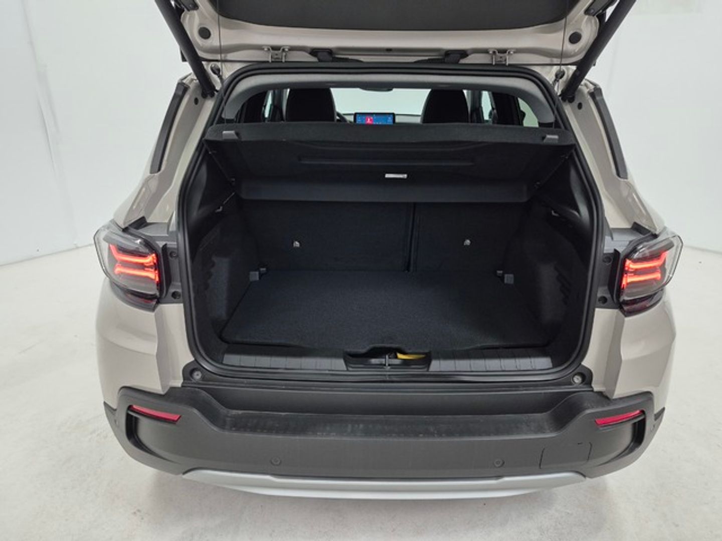 Jeep Avenger BEV Summit 115 kW (156 CV)