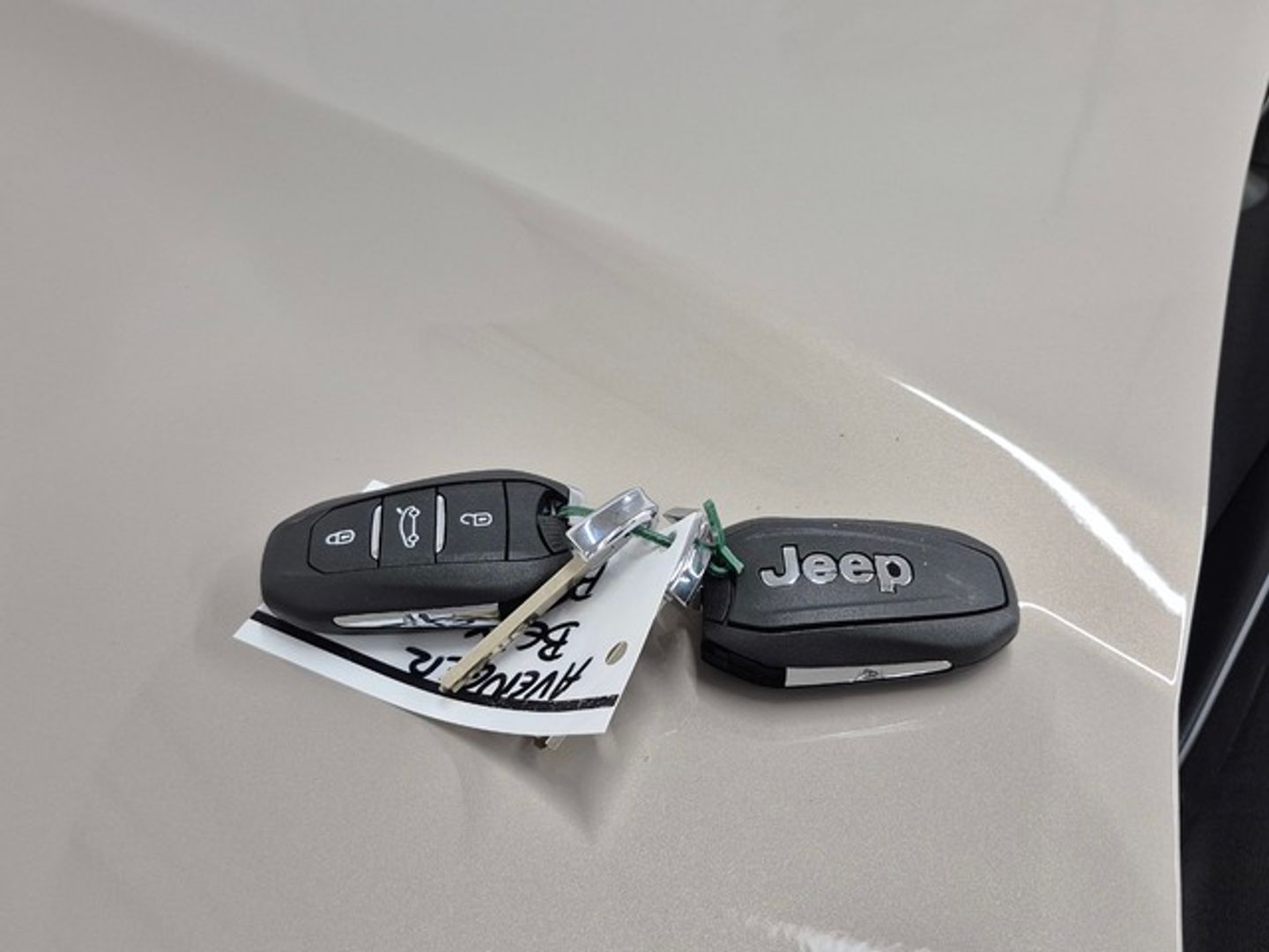 Jeep Avenger BEV Summit 115 kW (156 CV)